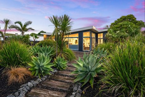 Photo of property in 20 Tohora Crescent, Omaha, Warkworth, 0986