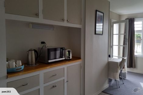 Photo of property in 8 Harewood Road, Oxford, 7430