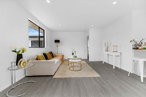 Photo of property in 1/53 Redcrest Avenue, Red Hill, Papakura, 2110