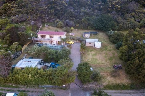 Photo of property in 29 Erua Road, Ostend, Waiheke Island, 1081