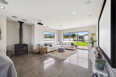 Photo of property in 1375 Carrington Road, Hurworth, New Plymouth, 4371