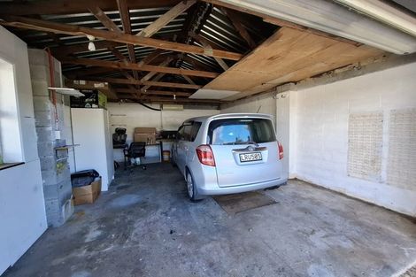 Photo of property in 15 Shaldon Crescent, Blagdon, New Plymouth, 4310