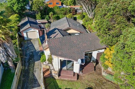 Photo of property in 19 Napier Grove, Waikanae Beach, Waikanae, 5036