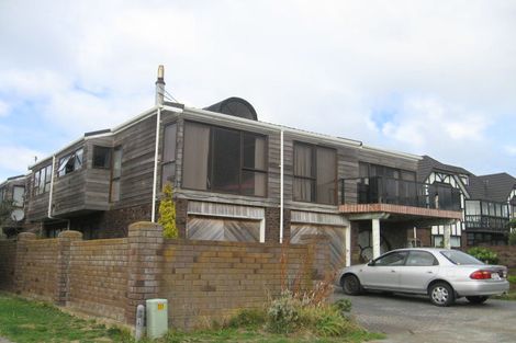 Photo of property in 54 Kaikoura Street, Maupuia, Wellington, 6022