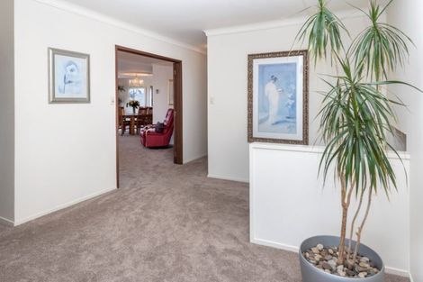 Photo of property in 2/9 Takutai Avenue, Bucklands Beach, Auckland, 2012