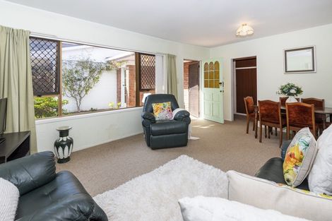 Photo of property in 3/83 Uxbridge Road, Cockle Bay, Auckland, 2014