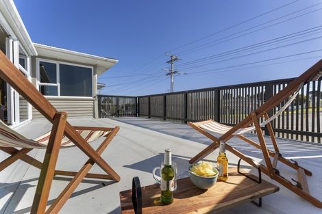 Photo of property in 113 Ngamotu Road, Spotswood, New Plymouth, 4310