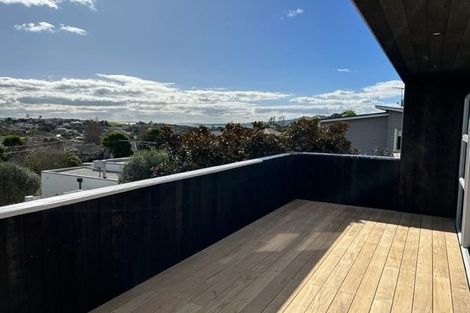 Photo of property in 210a Kepa Road, Mission Bay, Auckland, 1071
