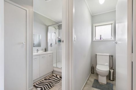 Photo of property in 2/14 Cosgrave Road, Papakura, 2110