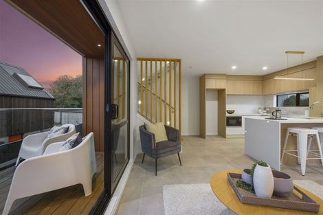 Photo of property in 28e Walker Road, Point Chevalier, Auckland, 1022