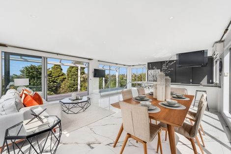 Photo of property in 35a Seaview Avenue, Northcote, Auckland, 0627