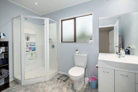 Photo of property in 74 Charles Street, Carterton, 5713