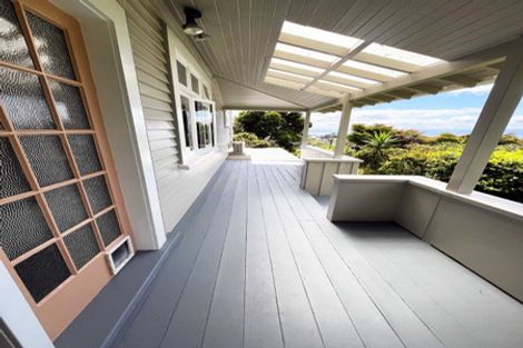 Photo of property in 19 Highbury Crescent, Aro Valley, Wellington, 6012