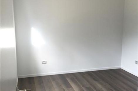 Photo of property in 11 Jomard Terrace, Northcross, Auckland, 0632