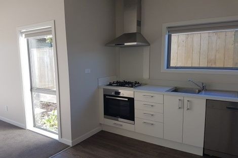 Photo of property in 1/32 Dr Taylor Terrace, Johnsonville, Wellington, 6037