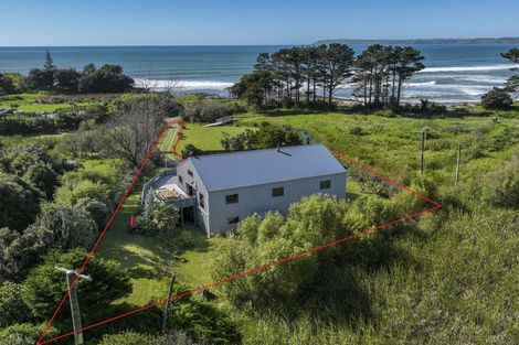 Photo of property in 54 Happy Jacks Road, Mahia, 4198