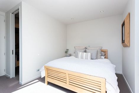 Photo of property in 18 Roa Road, Fendalton, Christchurch, 8041