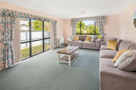 Photo of property in 7 Gresford Place, Churton Park, Wellington, 6037