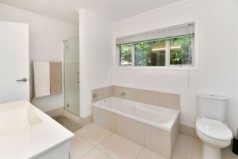 Photo of property in 31a Cochrane Avenue, Arkles Bay, Whangaparaoa, 0932