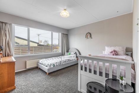 Photo of property in 85 Dalwharn Street, Wallacetown, 9816