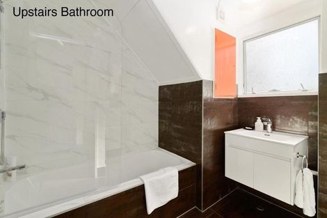 Photo of property in 100 Lake Road, Koutu, Rotorua, 3010