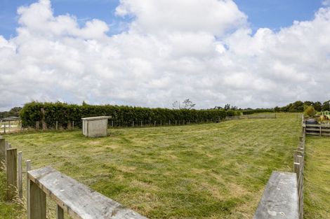 Photo of property in 589 Kent Road, Korito, New Plymouth, 4371