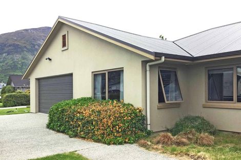 Photo of property in 21 Bridesdale Drive, Lake Hayes, Queenstown, 9304