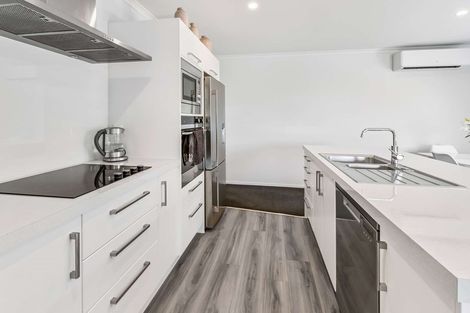 Photo of property in 6 Plate Lane, Papamoa, 3118