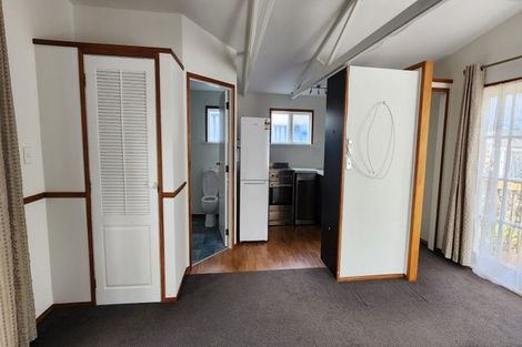 Photo of property in 113 Sunnyside Road, Sunnyvale, Auckland, 0612