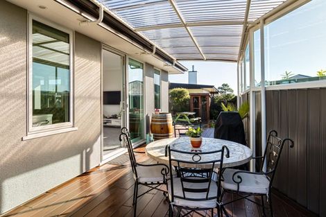 Photo of property in 10 Harold Place, Stoke, Nelson, 7011