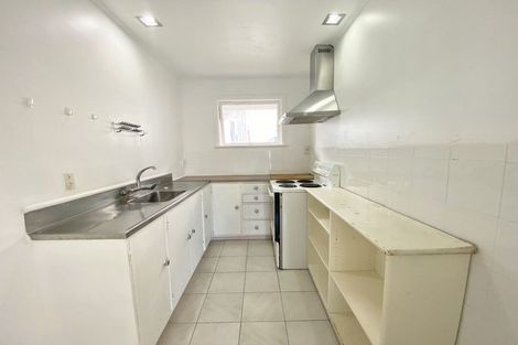 Photo of property in 128 Gillies Avenue, Taupo, 3330