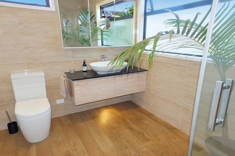 Photo of property in 9 Lakeview Drive, Foxton Beach, Foxton, 4815