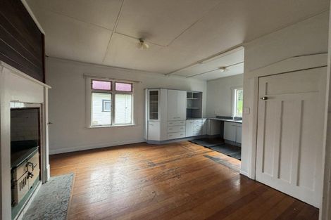 Photo of property in 16 Opoia Road, Hamilton East, Hamilton, 3216
