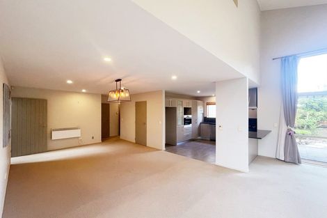 Photo of property in 10 Chard Place, Flat Bush, Auckland, 2016