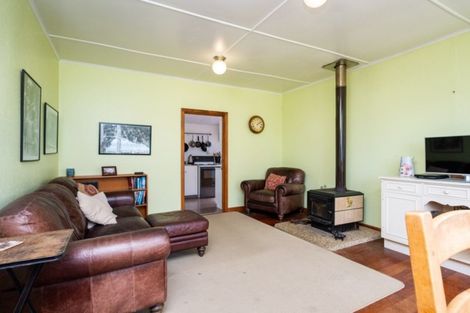 Photo of property in 138 Beach Road, Haumoana, 4102