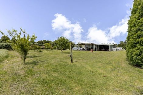 Photo of property in 280 Corbett Road, Paraite, New Plymouth, 4373