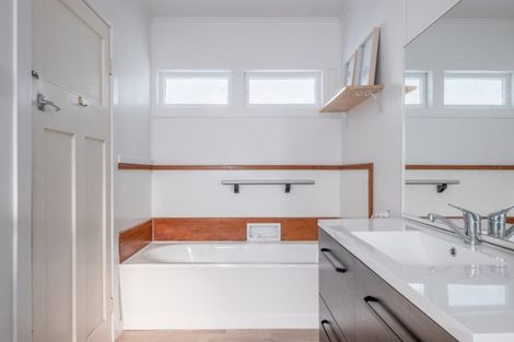 Photo of property in 212 Clifford Street, Whataupoko, Gisborne, 4010