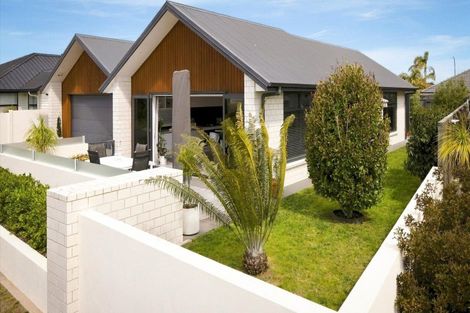 Photo of property in 6 Sarcodia Place, Papamoa Beach, Papamoa, 3118
