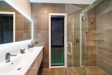 Photo of property in 18a Lincoln Terrace, Hokowhitu, Palmerston North, 4410