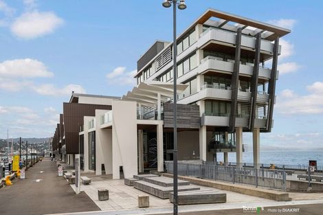 Photo of property in Clyde Quay Wharf, 4b/8 Clyde Quay Wharf, Te Aro, Wellington, 6011