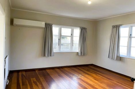 Photo of property in 10/8 Compton Crescent, Taita, Lower Hutt, 5011