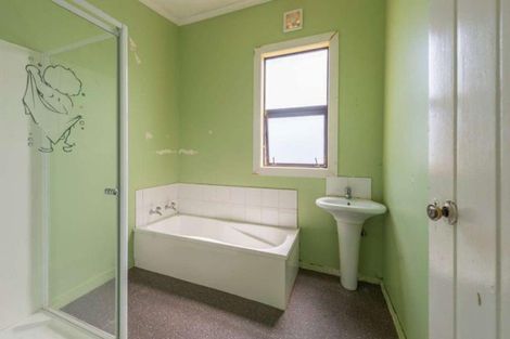 Photo of property in 3 Harper Street, Gonville, Whanganui, 4501