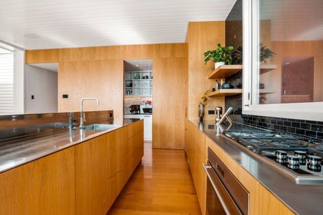 Photo of property in 215 Jervois Road, Herne Bay, Auckland, 1011