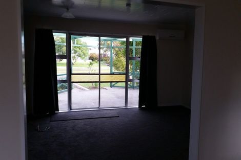 Photo of property in 53 Wynyard Crescent, Tamatea, Napier, 4112