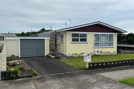 Photo of property in 15 Nelson Street, Waitara, 4320