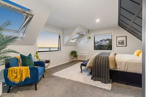 Photo of property in 5 Poaka Place, Beach Haven, Auckland, 0626