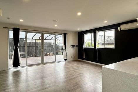 Photo of property in 16 Kaipuke Crescent, Gulf Harbour, Whangaparaoa, 0930