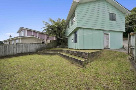 Photo of property in 50 Cardiff Crescent, Cannons Creek, Porirua, 5024