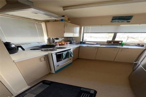 Photo of property in 1/22 Mason Street, Moera, Lower Hutt, 5010