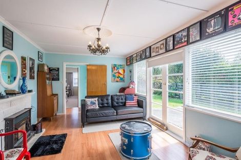 Photo of property in 3 Sunny Glen, Waikanae, 5036